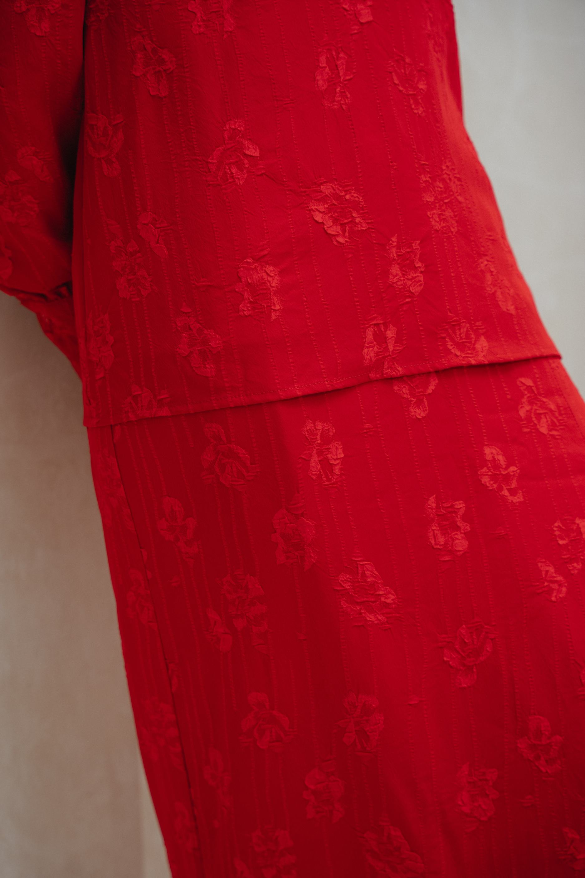 The Reversible Monroe Kurung in Scarlet