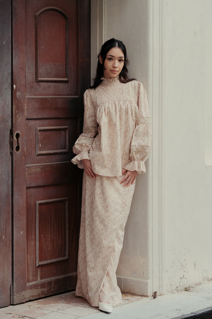 THE SOLANGE KURUNG IN ROSE