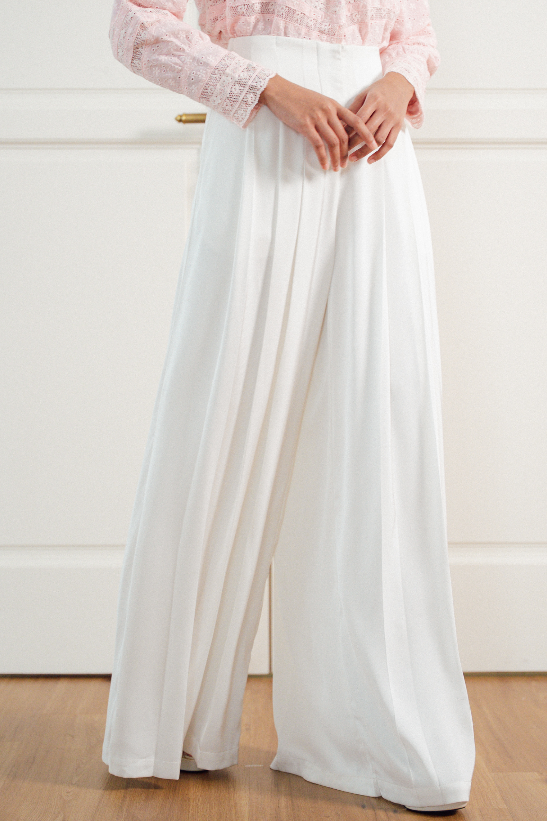 Lauren Pleated Pants in Snow