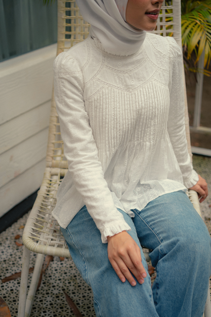 THE JANNAH TOP IN WHITE BRODERIE ANGLAISE