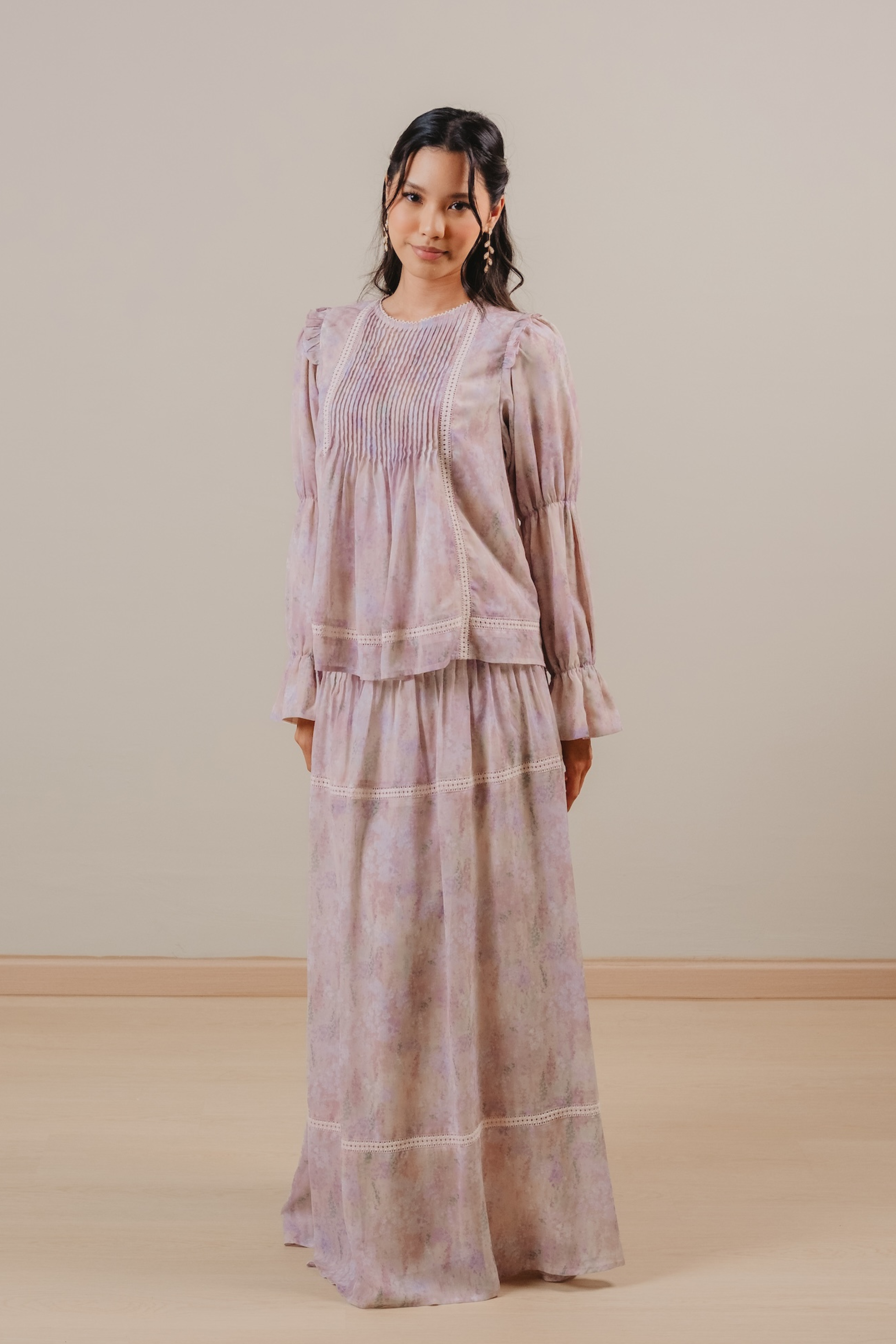 The Maya Set in Lilac Dreams