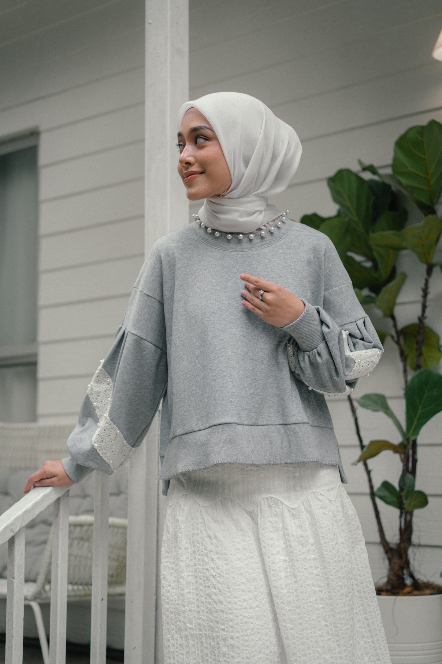 THE EMILY SWEATER IN GREY