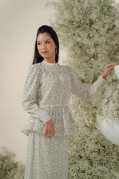 The Ingrid Kurung in Brambles