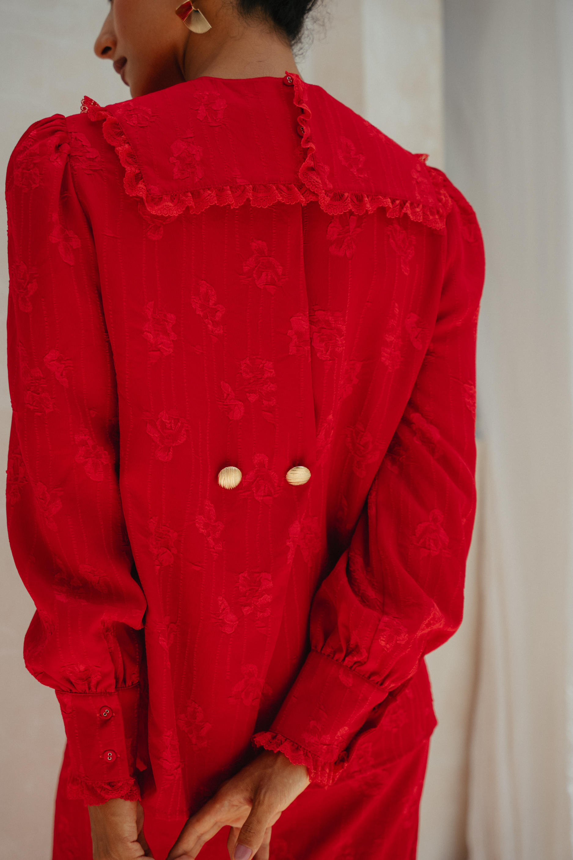 The Reversible Monroe Kurung in Scarlet