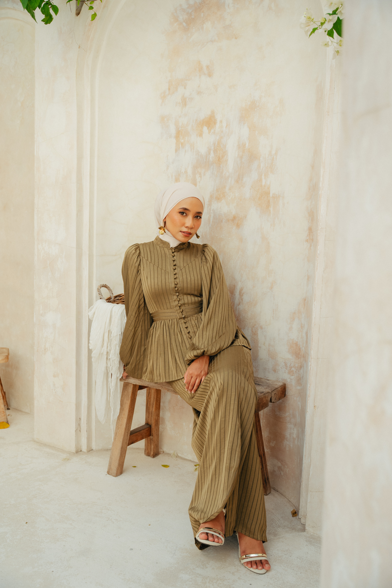 The Opal Kurung in Olive Jacquard