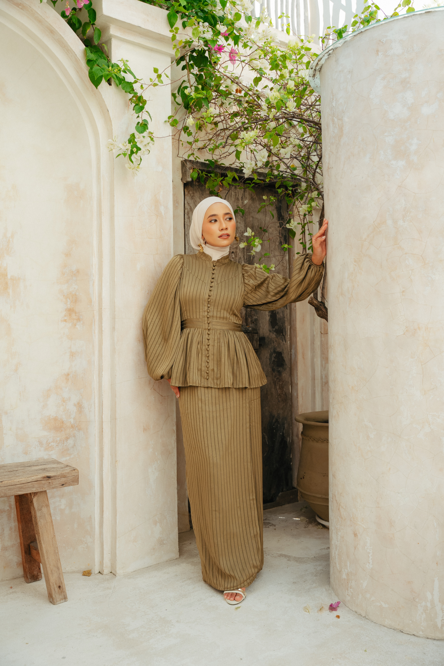 The Opal Kurung in Olive Jacquard