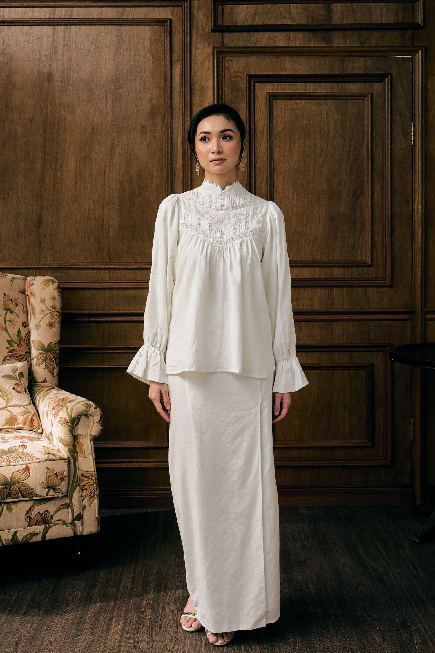 The Elowen Kurung in Dove