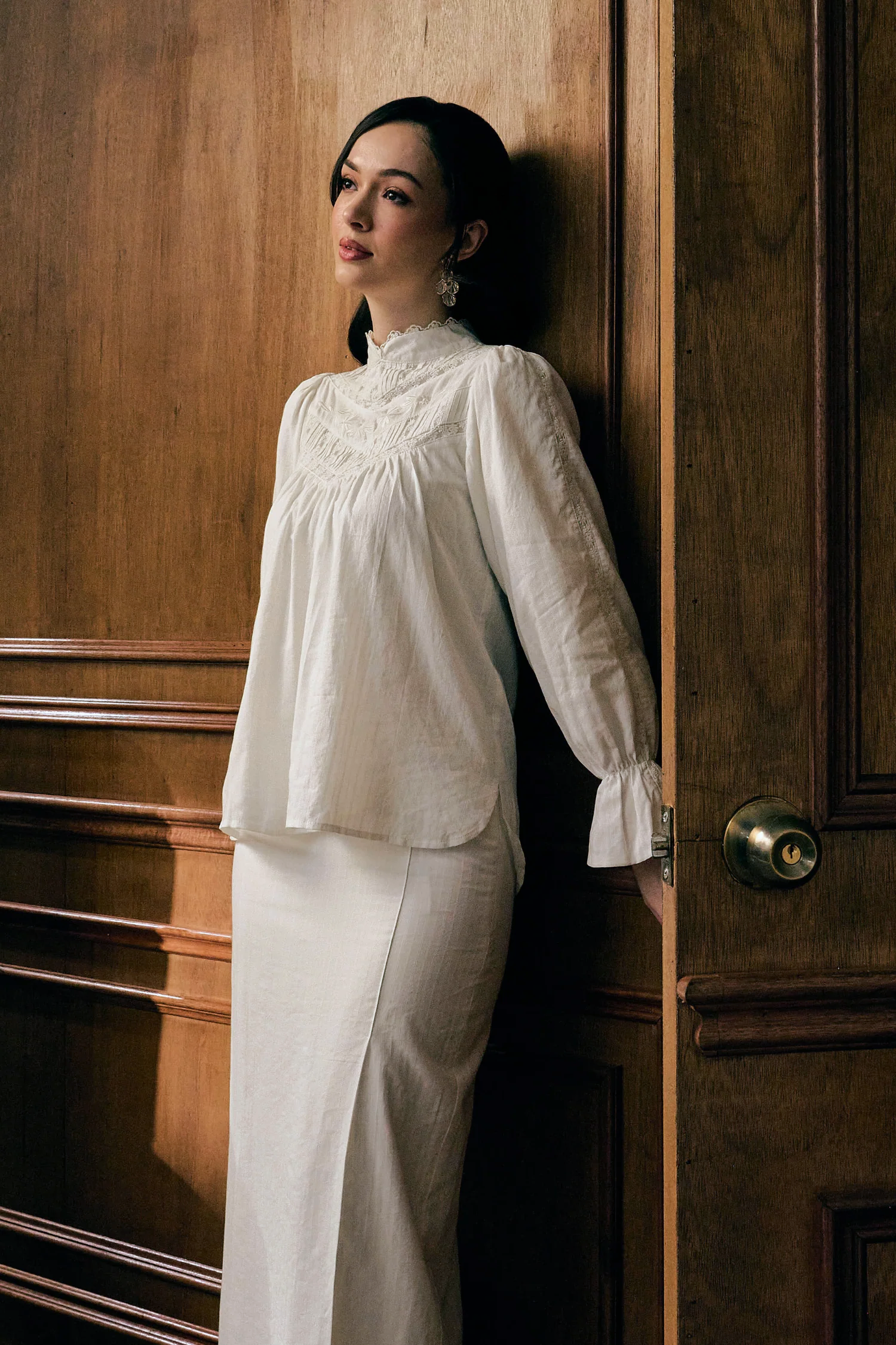 The Elowen Kurung in Dove
