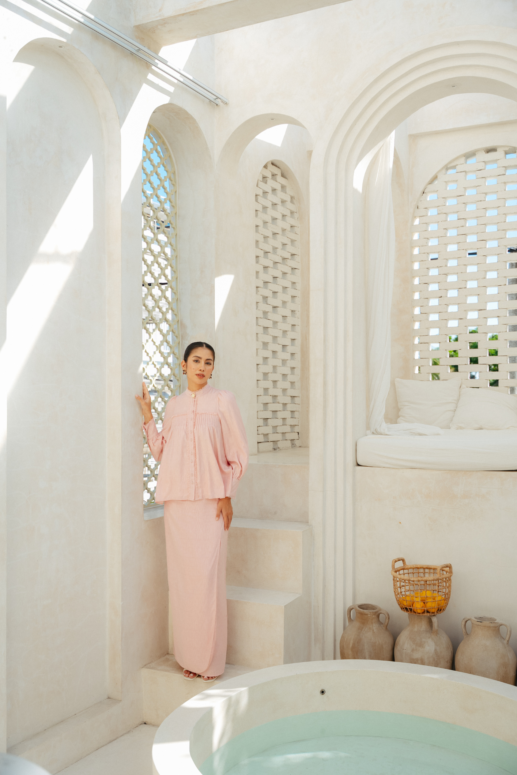 The Loren Kurung in Light Pink
