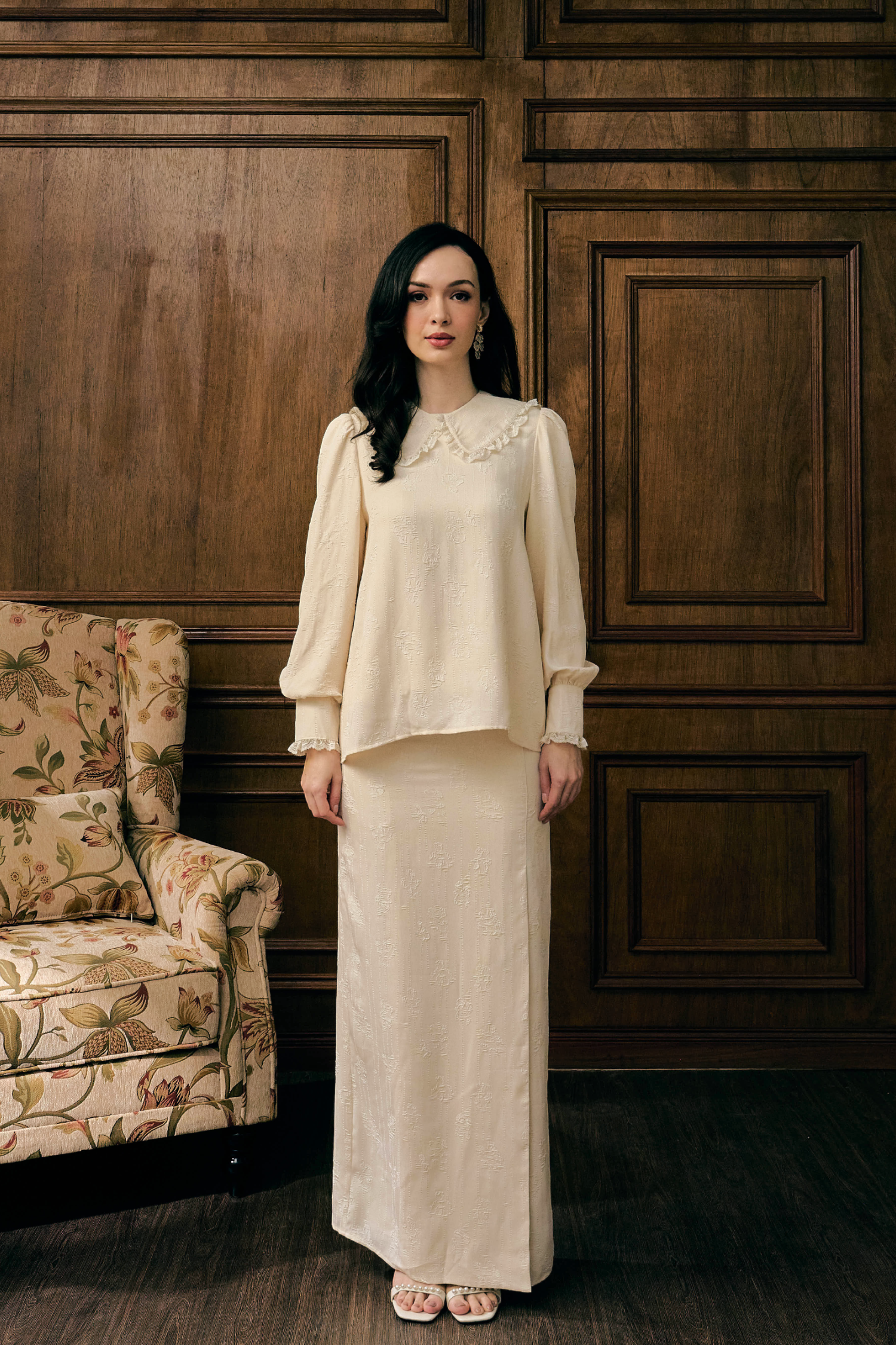 The Reversible Monroe Kurung in Cream