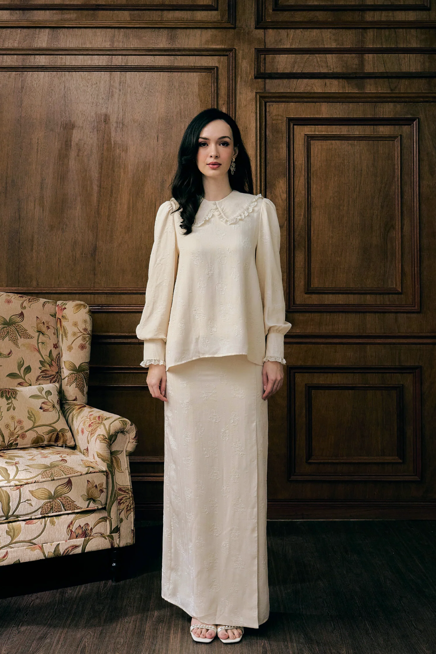 The Reversible Monroe Kurung in Cream