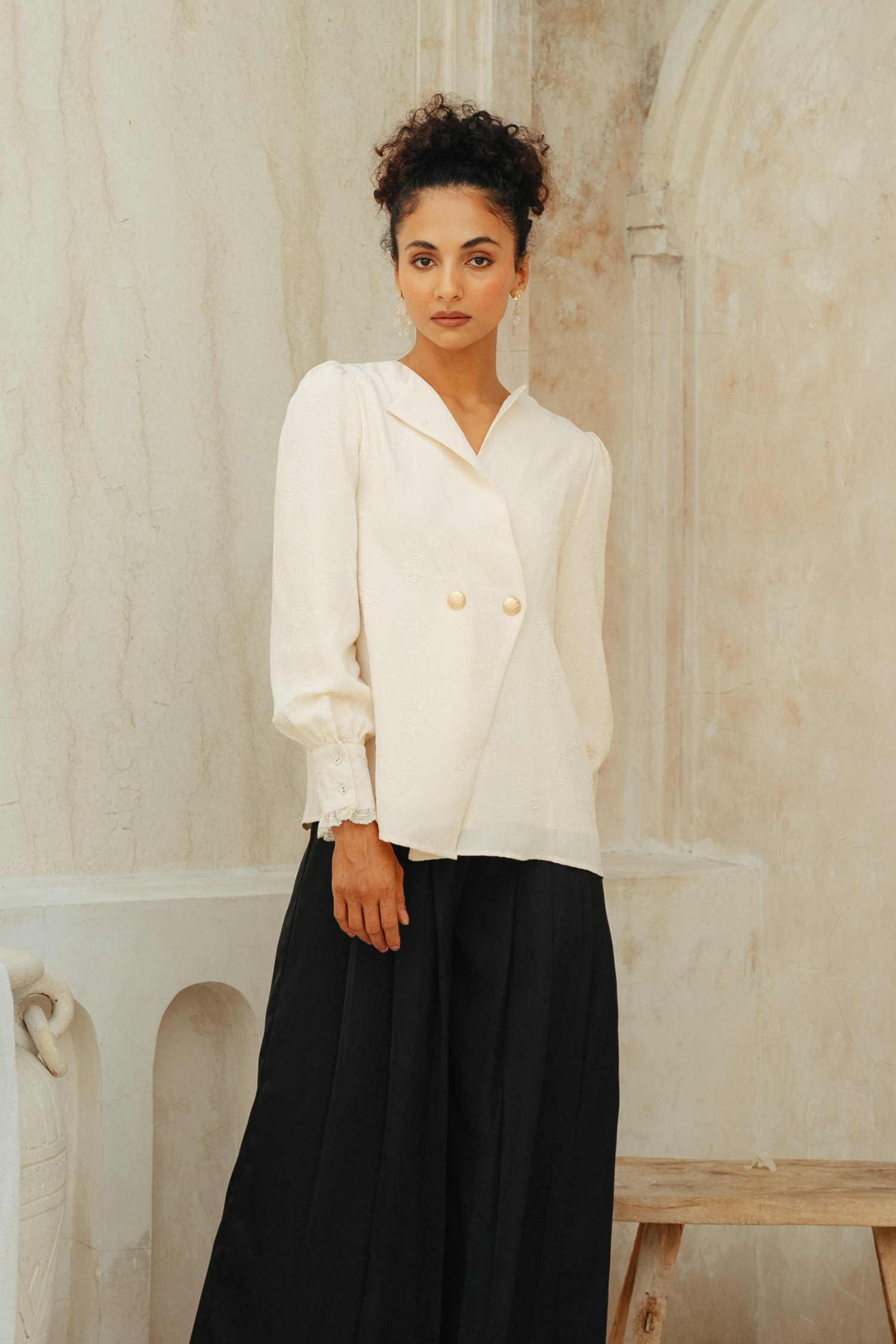 The Reversible Monroe Kurung in Cream