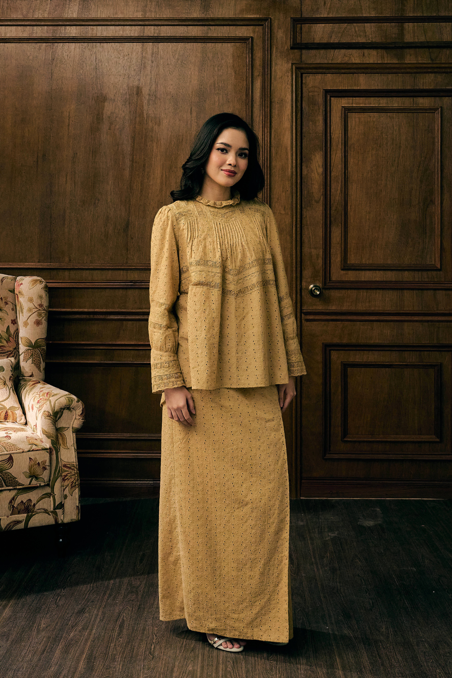 The Gianna Kurung in Biscotti