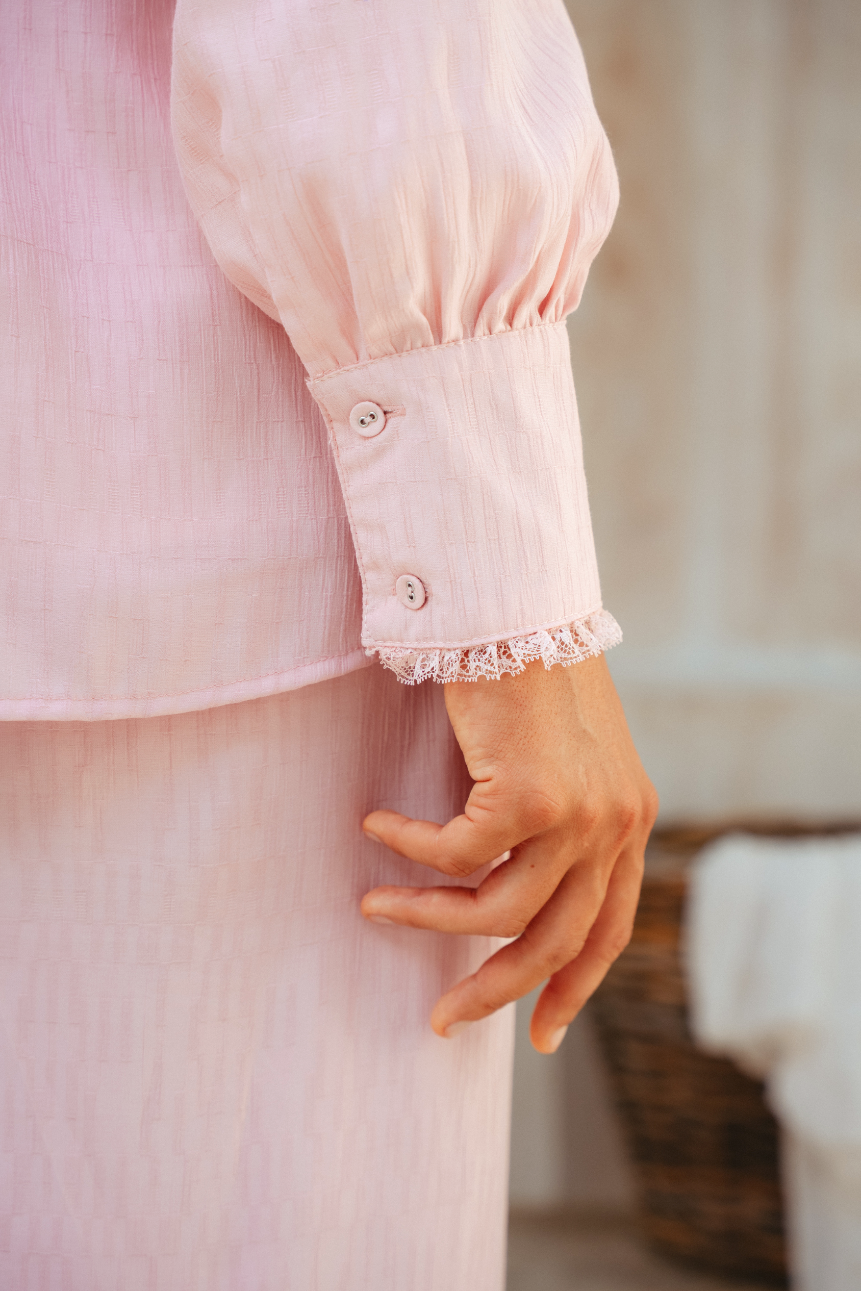 The Loren Kurung in Light Pink