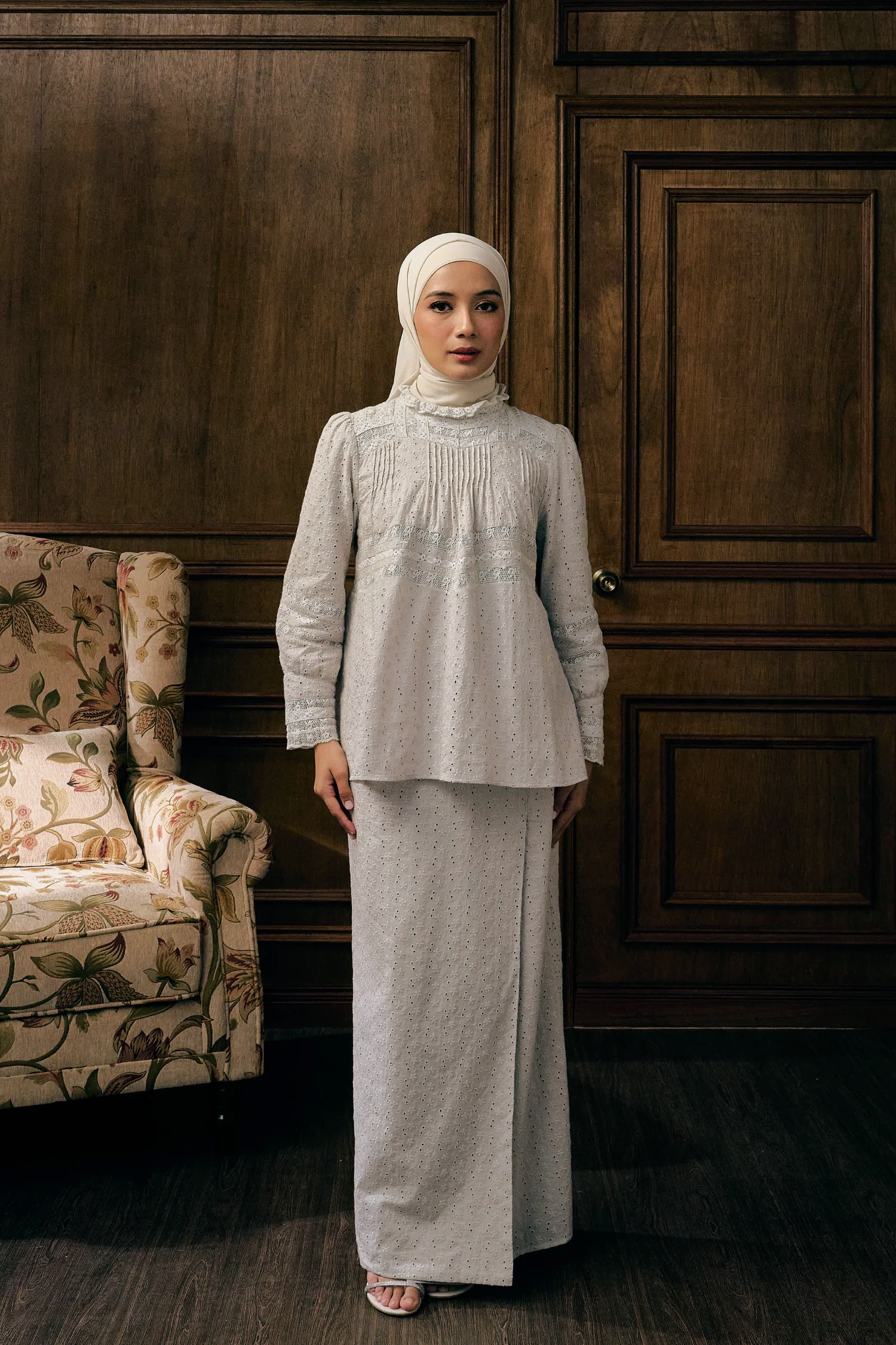 The Gianna Kurung in Bone