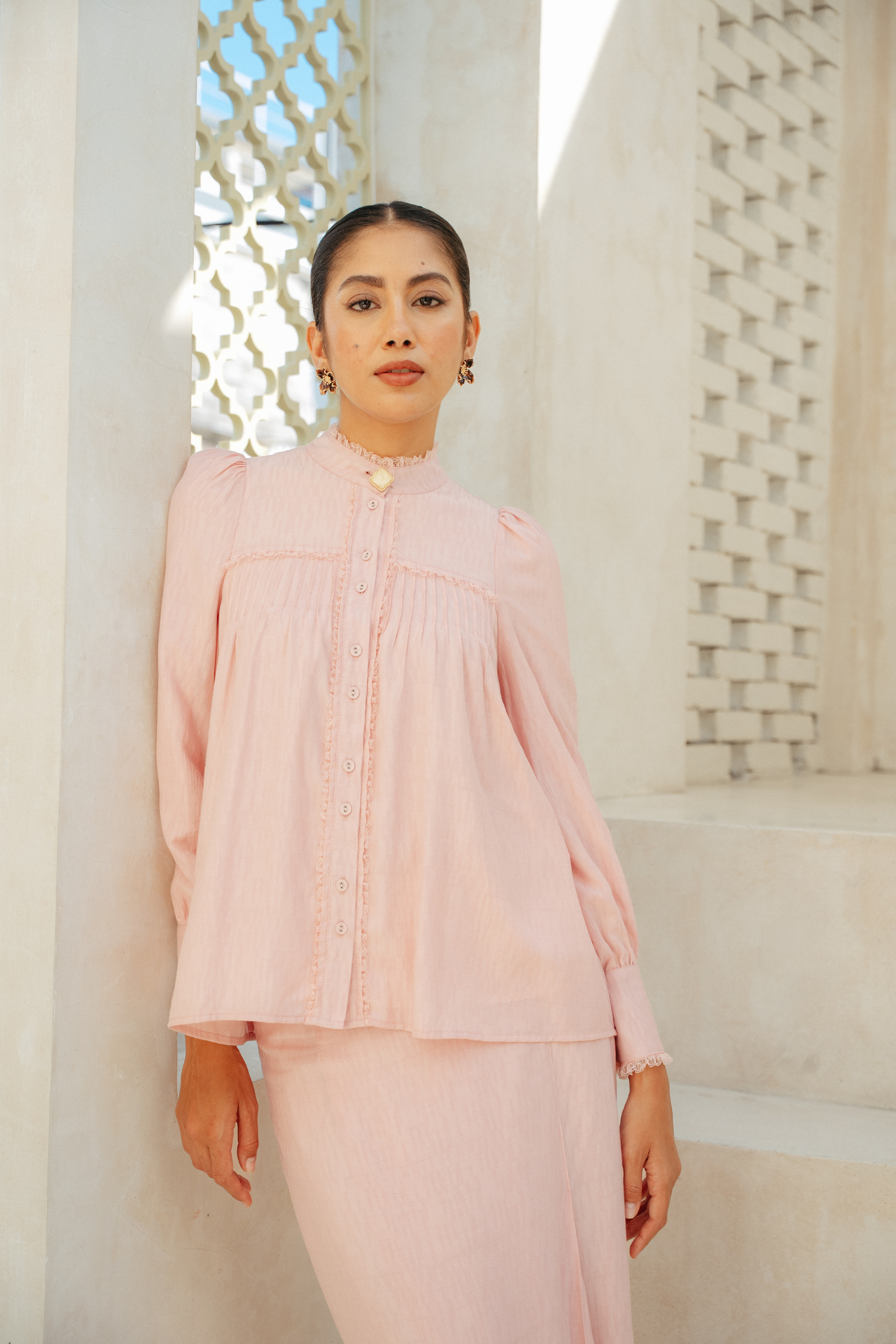 The Loren Kurung in Light Pink