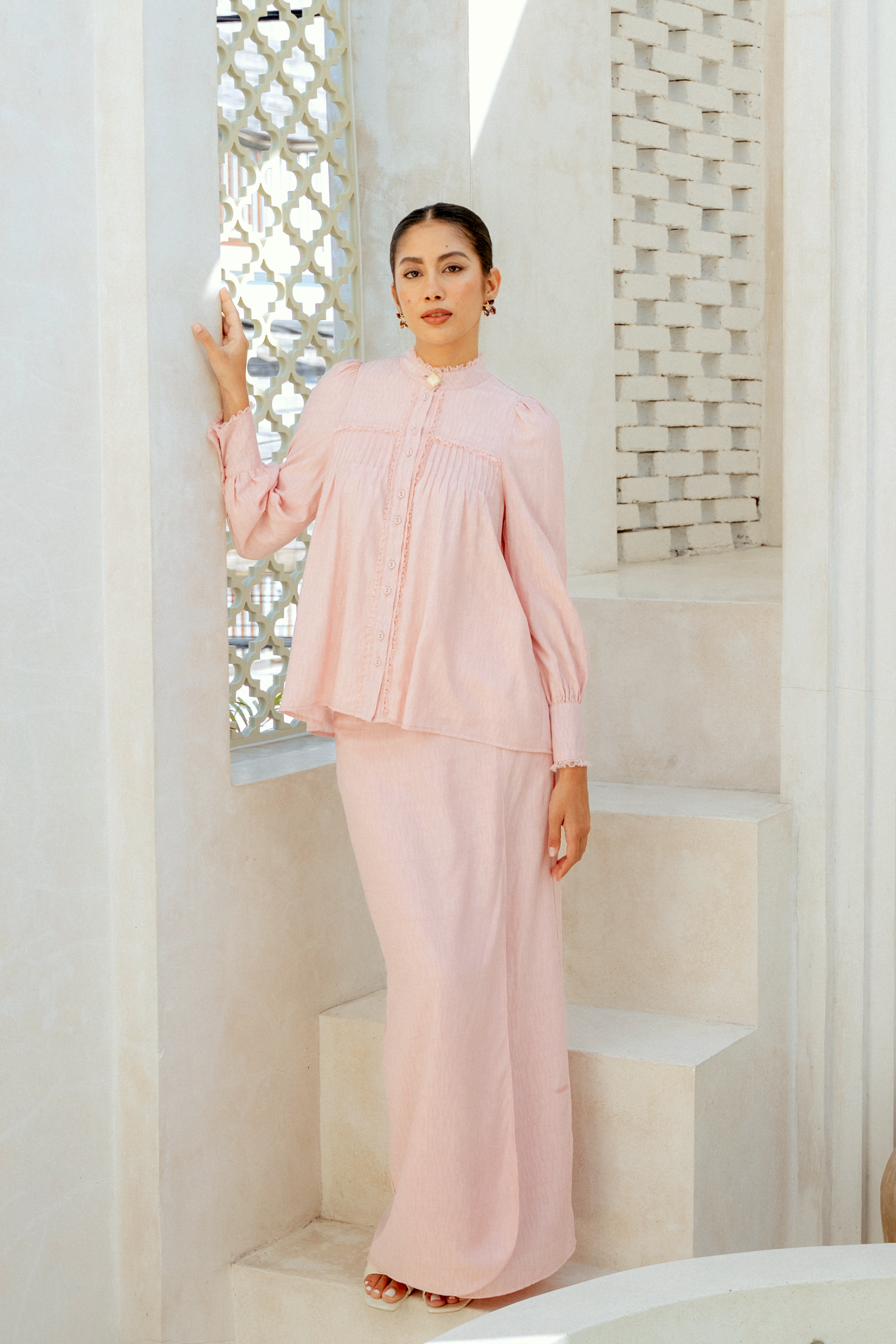 The Loren Kurung in Light Pink