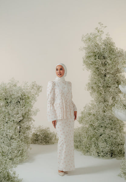 Serene Kurung in Fleur De Rose