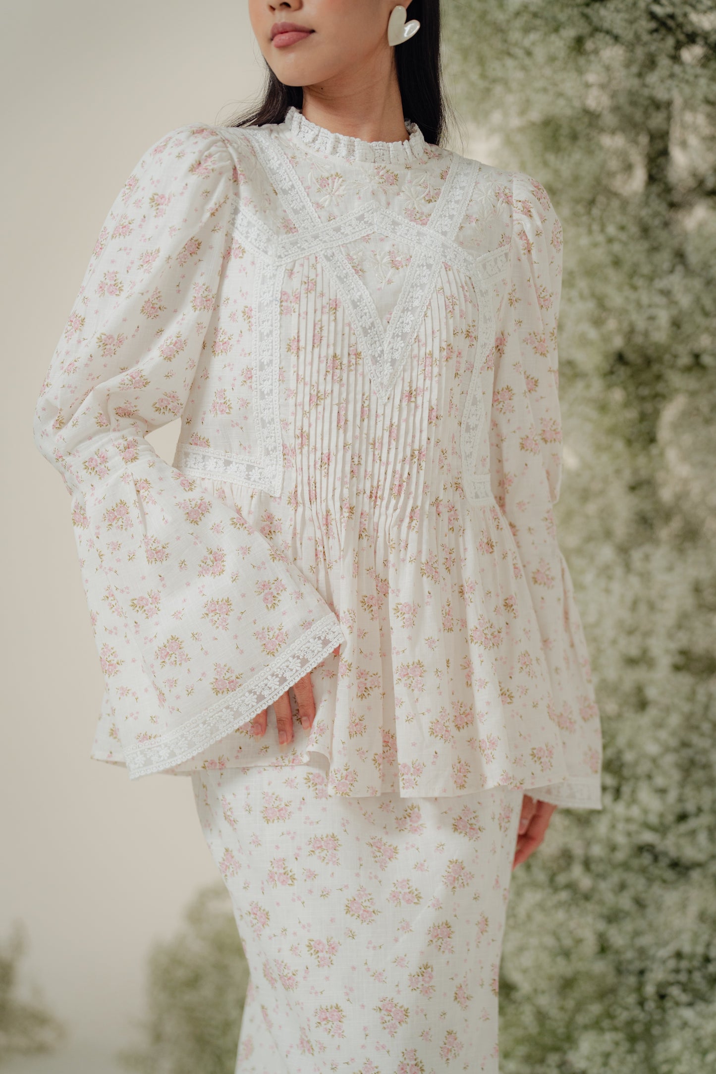 Serene Kurung in Fleur De Rose