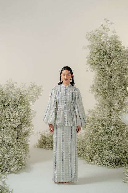 The Opal Kurung in Cerulean Print