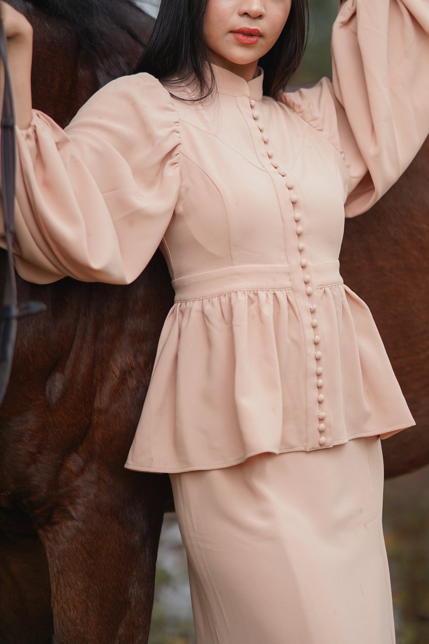 THE OPAL KURUNG IN ROSE BEIGE